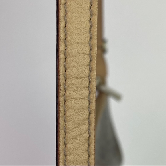 Ferragamo Monogram Handbag, PVC w/ Leather Handle, Grancini Logo, Made in Italy - Picture 15 of 16